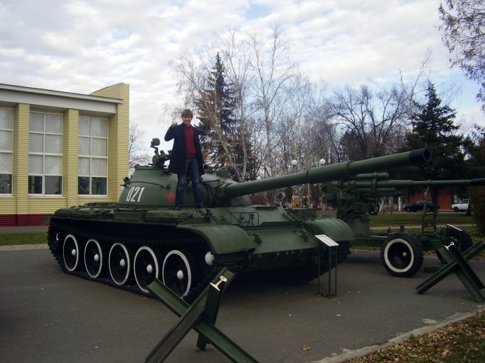 Выставка военной техники в Выселках