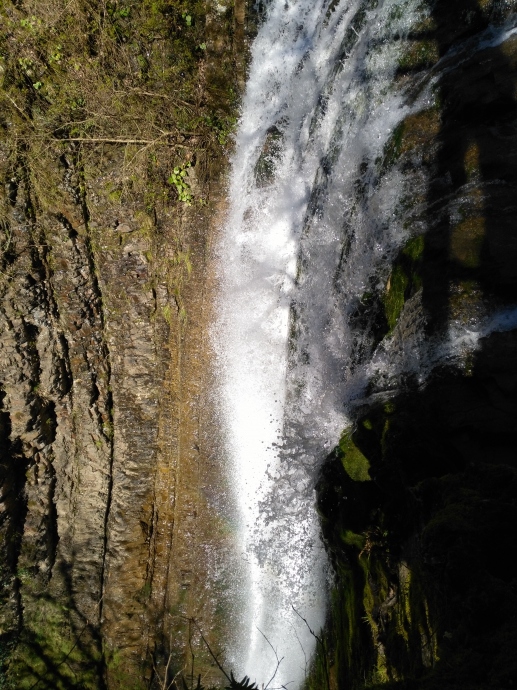 Ореховский водопад, вид сверху и сбоку