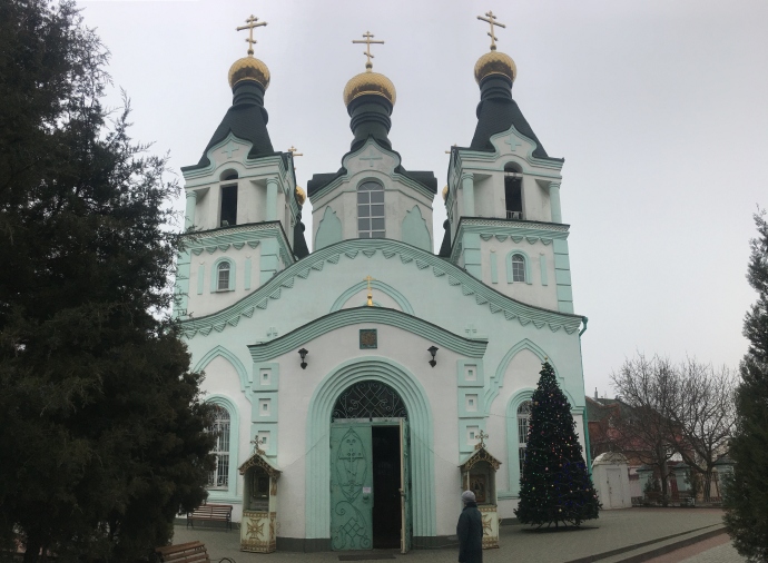 Церкви и помещения монастыря