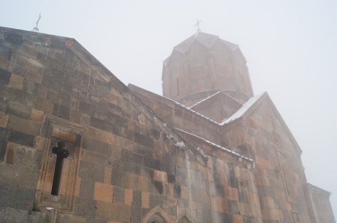 Монастырь Ованаванк в густом тумане