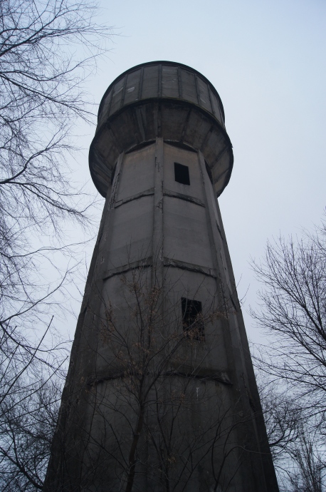 Заброшенная водонапорная башня