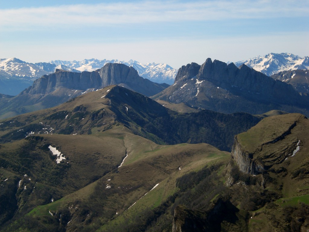 Вид с вершины большого Тхача