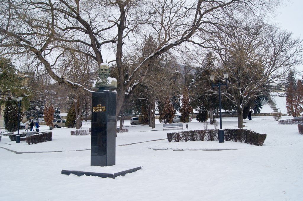 Памятник Л.Н. Толстому. Пятигорск.